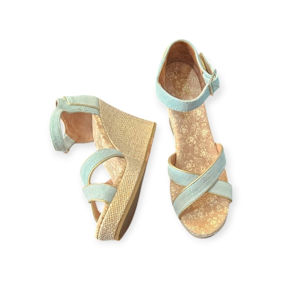 Toms Sandals - Picture 2 of 5